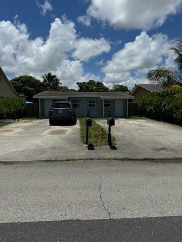 $435,000 | 238 Northwest 13th Avenue | Delray Beach