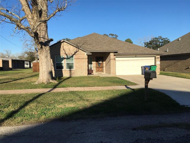 $274,900 | 504 North Elm Street | Sweeny