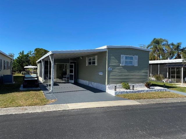 $159,900 | 21 Thatch Palm Street East | Largo