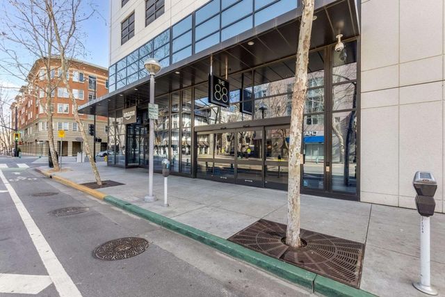 $960,000 | 88 East San Fernando Street, Unit 1902 | Downtown San Jose