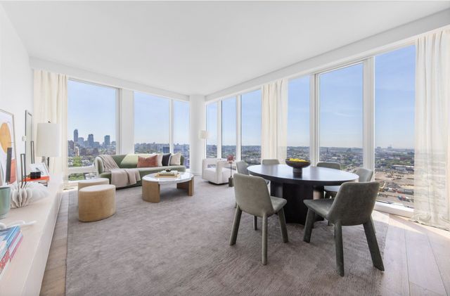 $2,995,000 | 50 Bridge Park Drive, Unit 26D | Brooklyn Heights