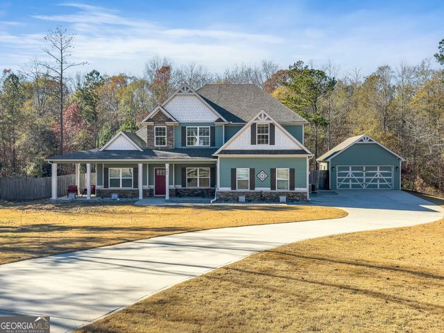 $599,995 | 245 Senoia Oaks Way