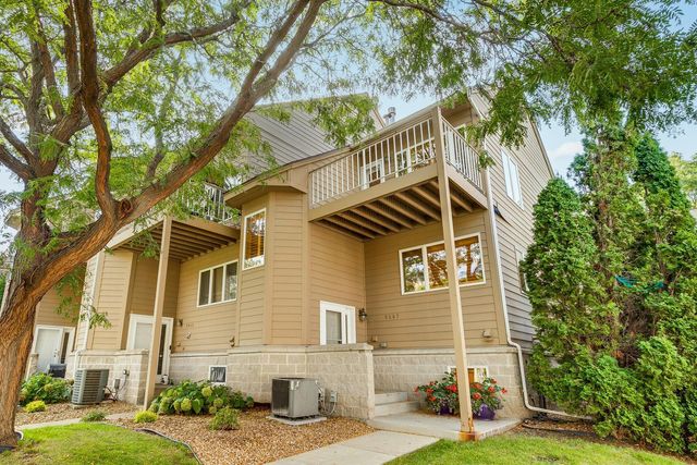 $374,900 | 2857 Kenwood Isles Drive | Uptown Minneapolis