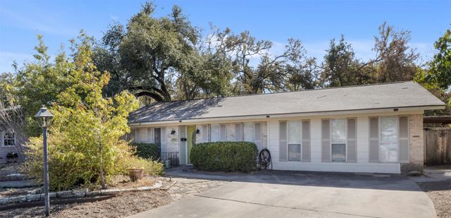 $339,900 | 2307 Mimosa Drive | Austin