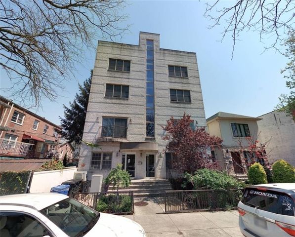 $688,888 | 1515 West 4th Street, Unit 1R | Bensonhurst