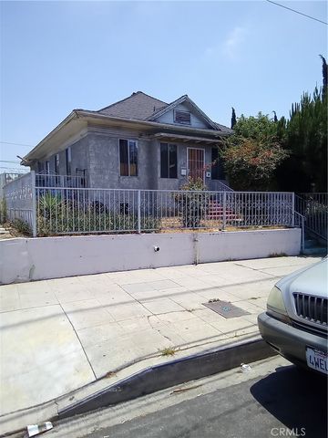 $868,000 | 1118 North Virgil Avenue | Silver Lake