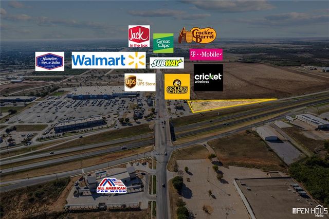 $425,000 | 2912 Central E Freeway | Wichita Falls