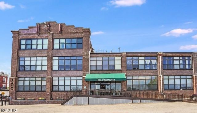 $893,000 | 300 Communipaw Avenue, Unit 235 | Liberty State Park