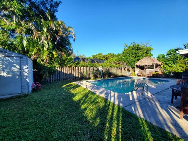 $630,000 | 10221 Southwest 50th Court | Cooper City