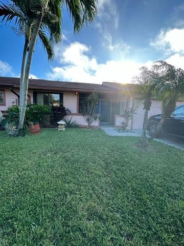 $2,600 | 118 Mayfair Lane | Boynton Lakes Plaza