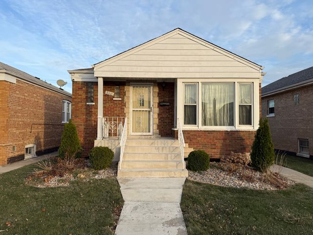 $160,000 | 5331 South Lawndale Avenue | West Elsdon