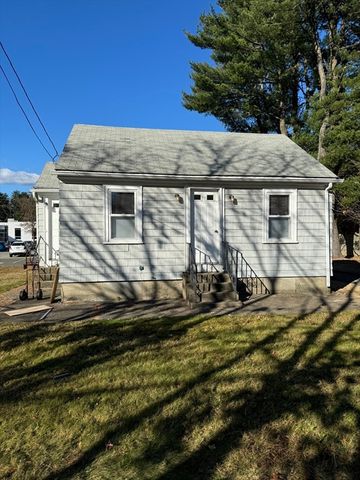 $249,900 | 472 Taunton Avenue | South Reekonk