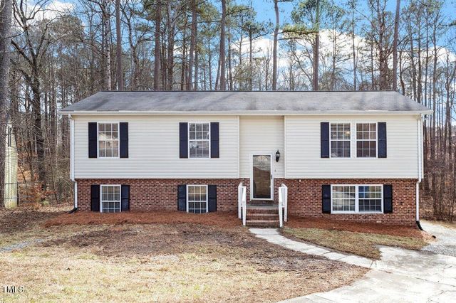 $430,000 | 228 Hickory Glen Lane | Hickory Glen