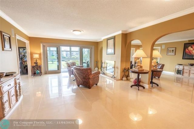 $349,000 | 2850 North Palm Aire Drive, Unit 507 | Palm Aire