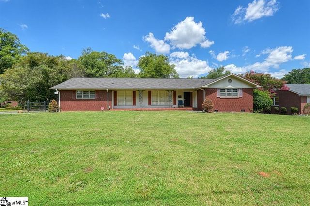 $254,900 | 420 Briarwood Road | Woodland Heights