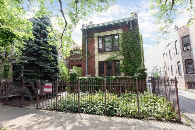 3111 West Palmer Square, Unit 1, Chicago, IL 60647 | Compass