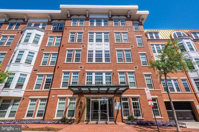 $2,900 | 1451 Belmont Street Northwest, Unit 202 | Columbia Heights