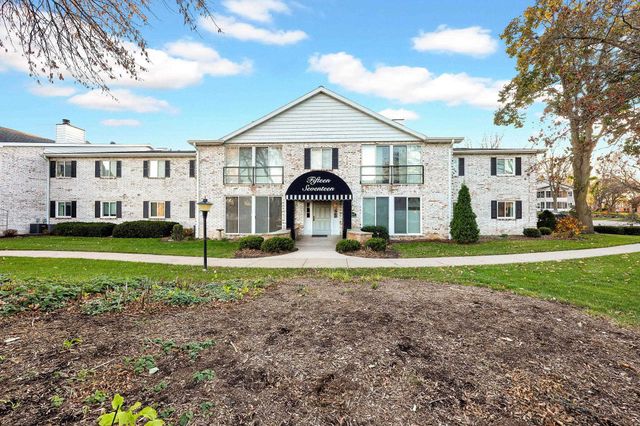 $329,900 | 1517 Golf View Road, Unit D | Cherokee Park