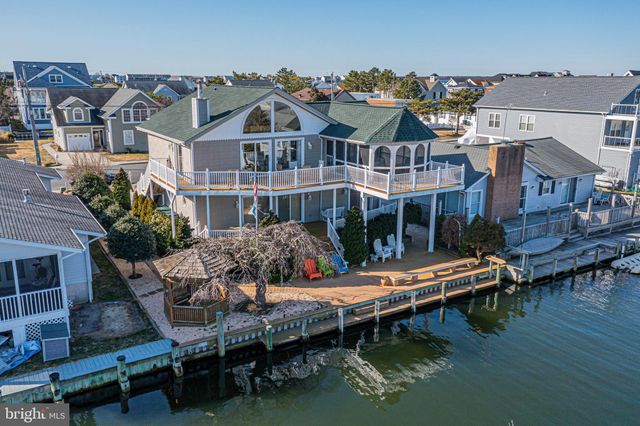 $1,199,999 | 154 Old Wharf Road | Ocean City