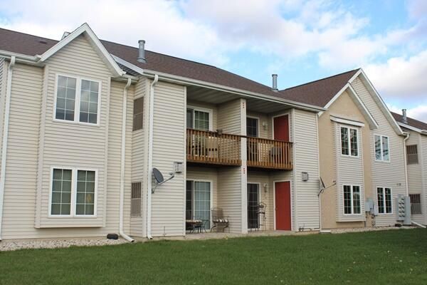 $239,900 | 923 Prestwick, Unit 3 | Waterford