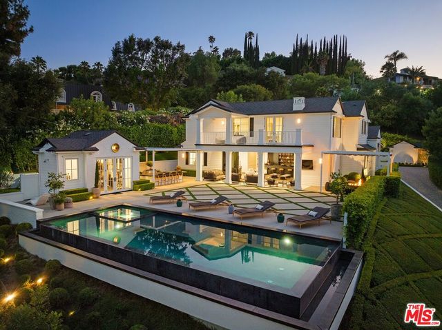 $10,500,000 | 4639 Balboa Avenue | Encino