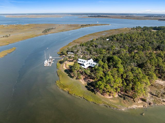 $1,500,000 | 12 Beachview Lane