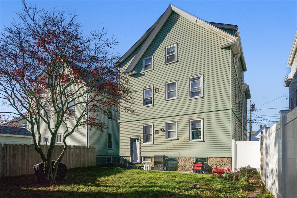 a front view of house with yard