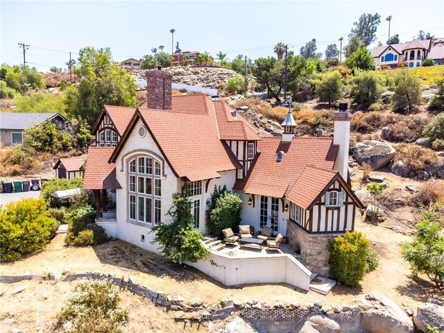 $1,100,000 | 27812 Vista Del Valle | East Hemet