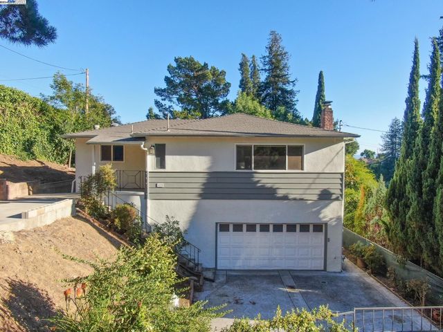 $1,049,000 | 4633 Lawrence Drive | Castro Valley