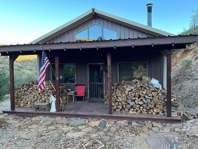 $450,000 | 988 North Mountain Lion Pass