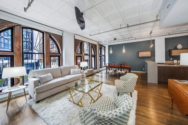 $1,125,000 | 133-131 West 28th Street, Unit 2A | Chelsea