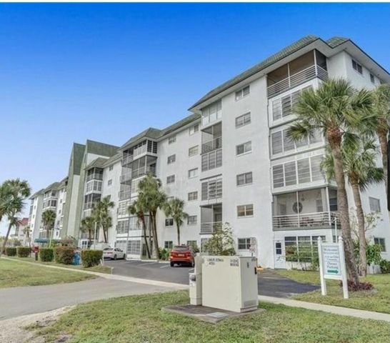 $1,900 | 4751 Northwest 21st Street, Unit 102 | Lauderhill