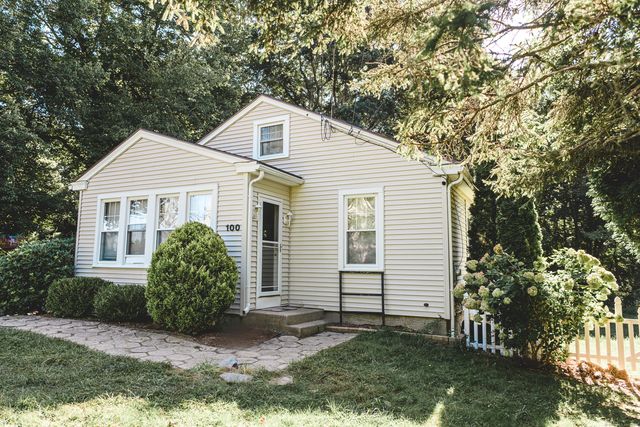 $300,000 | 100 Kings Highway | Groton