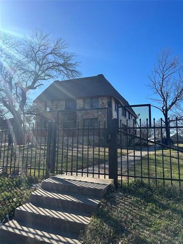 $1,250 | 2260 Hemphill Street | Fairmount