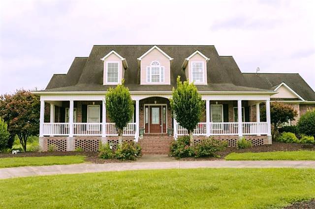 $975,000 | 250 Fairview Farms Drive