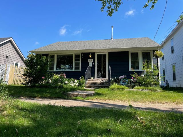 $300,000 | 3118 East 29th Street | Longfellow