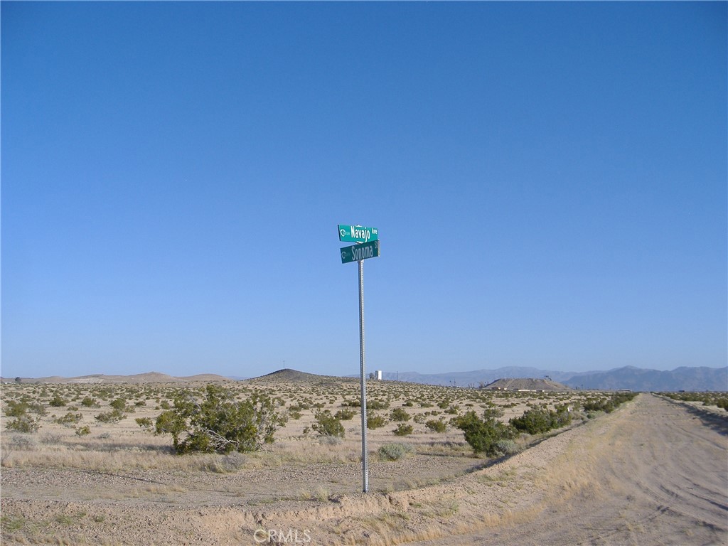 a view of a sky view