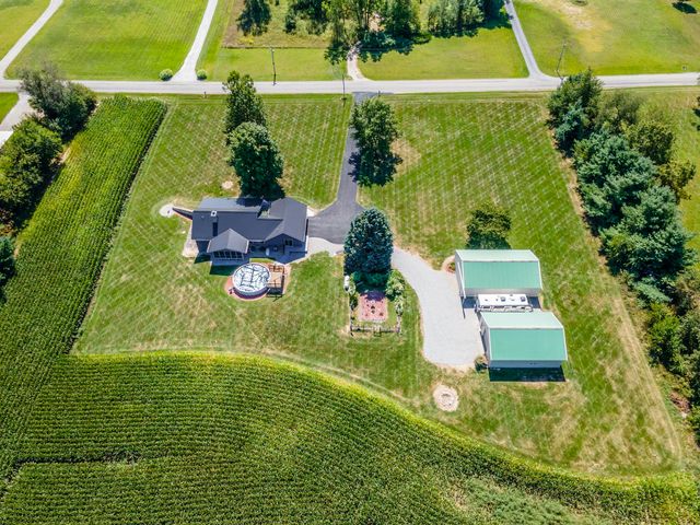 $590,000 | 1180 East 100 North | Scott Township - Steuben County