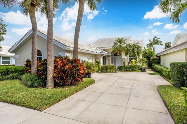 $800,000 | 1430 Wilderness Road | The Villages of Palm Beach Lakes