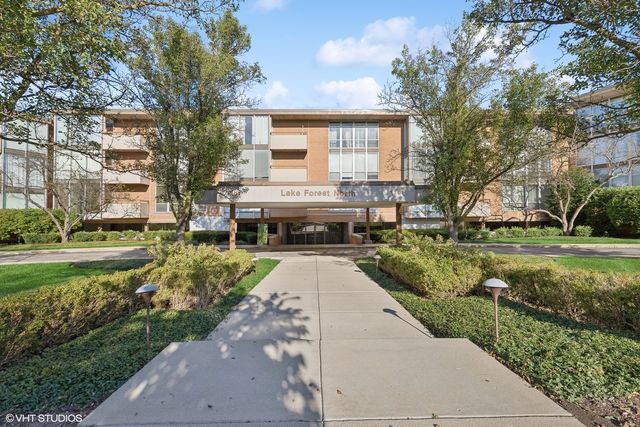 $289,000 | 1301 North Western Avenue, Unit 328 | Lake Forest