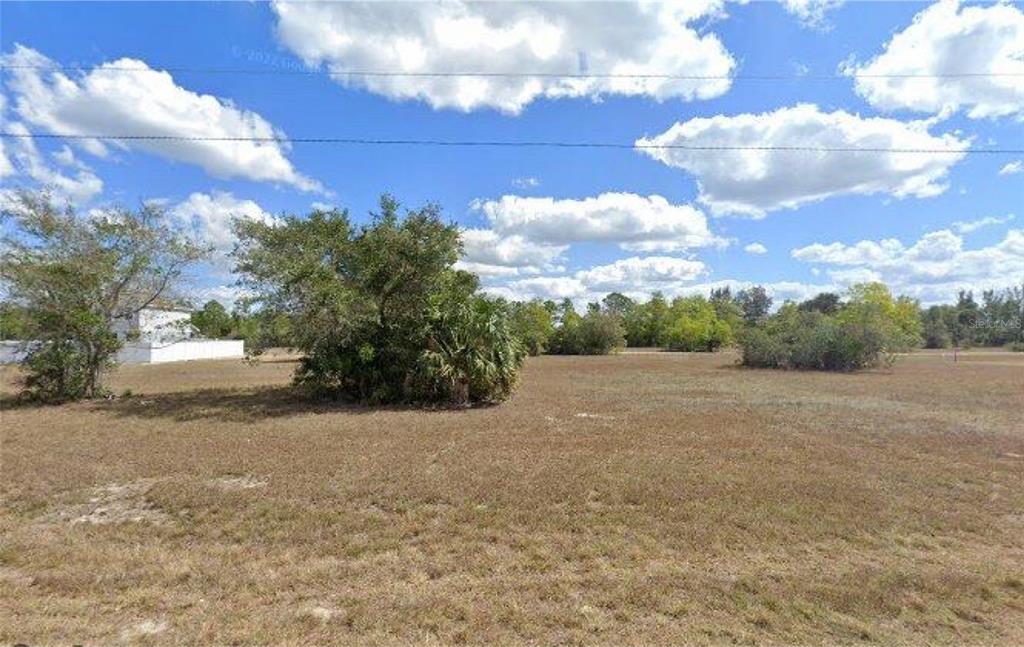 a view of dirt field