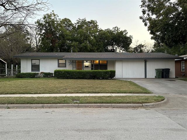 $260,000 | 2422 Cloverdale Street | Northeast Central Arlington