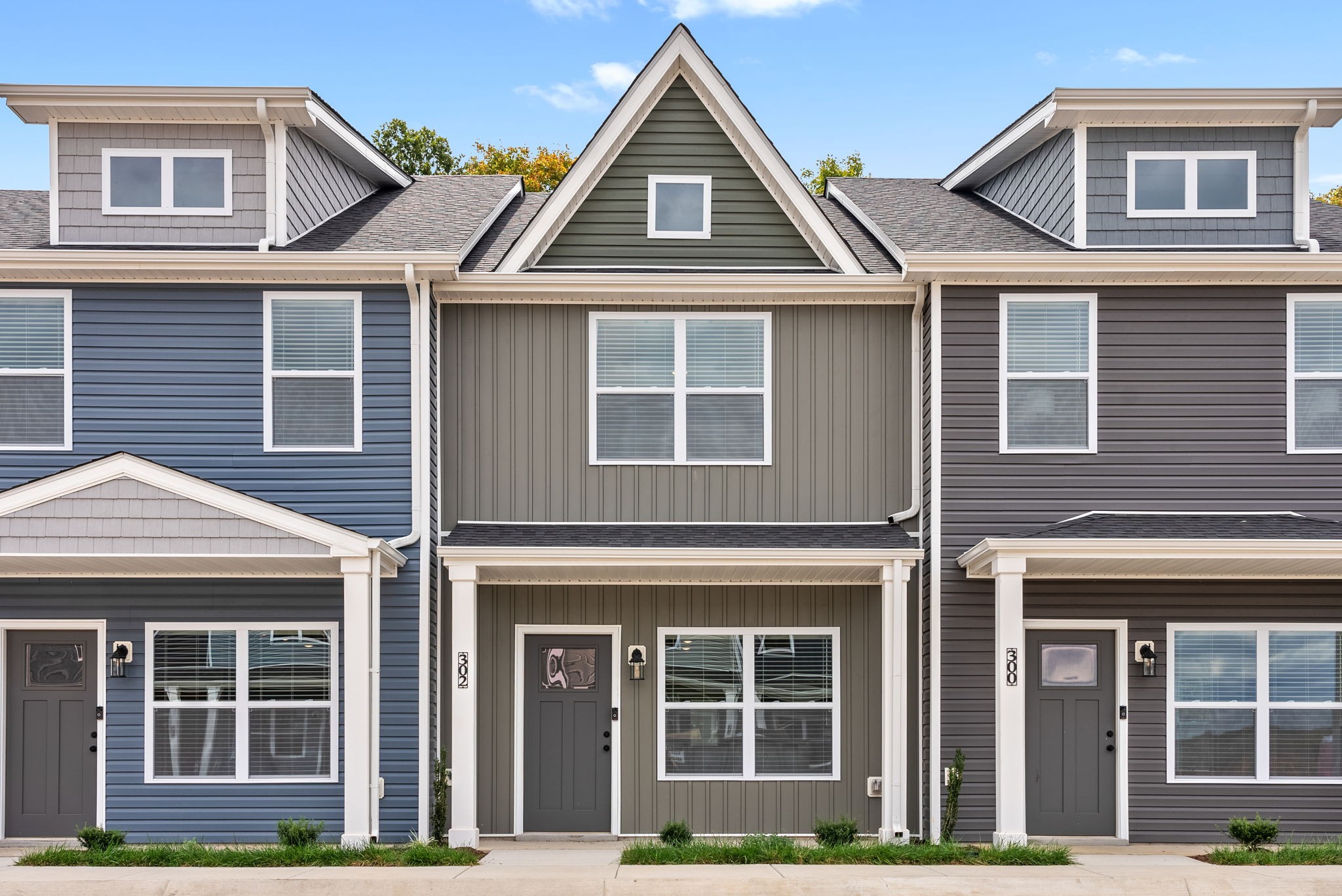 Welcome to 302 Front Ridge Circle! Craftsman style home with covered front porch.