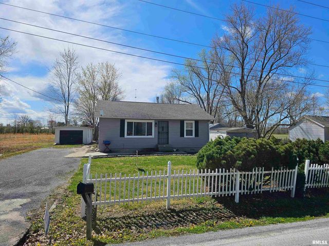 $125,500 | 203 West Tamaroa Road | Ina