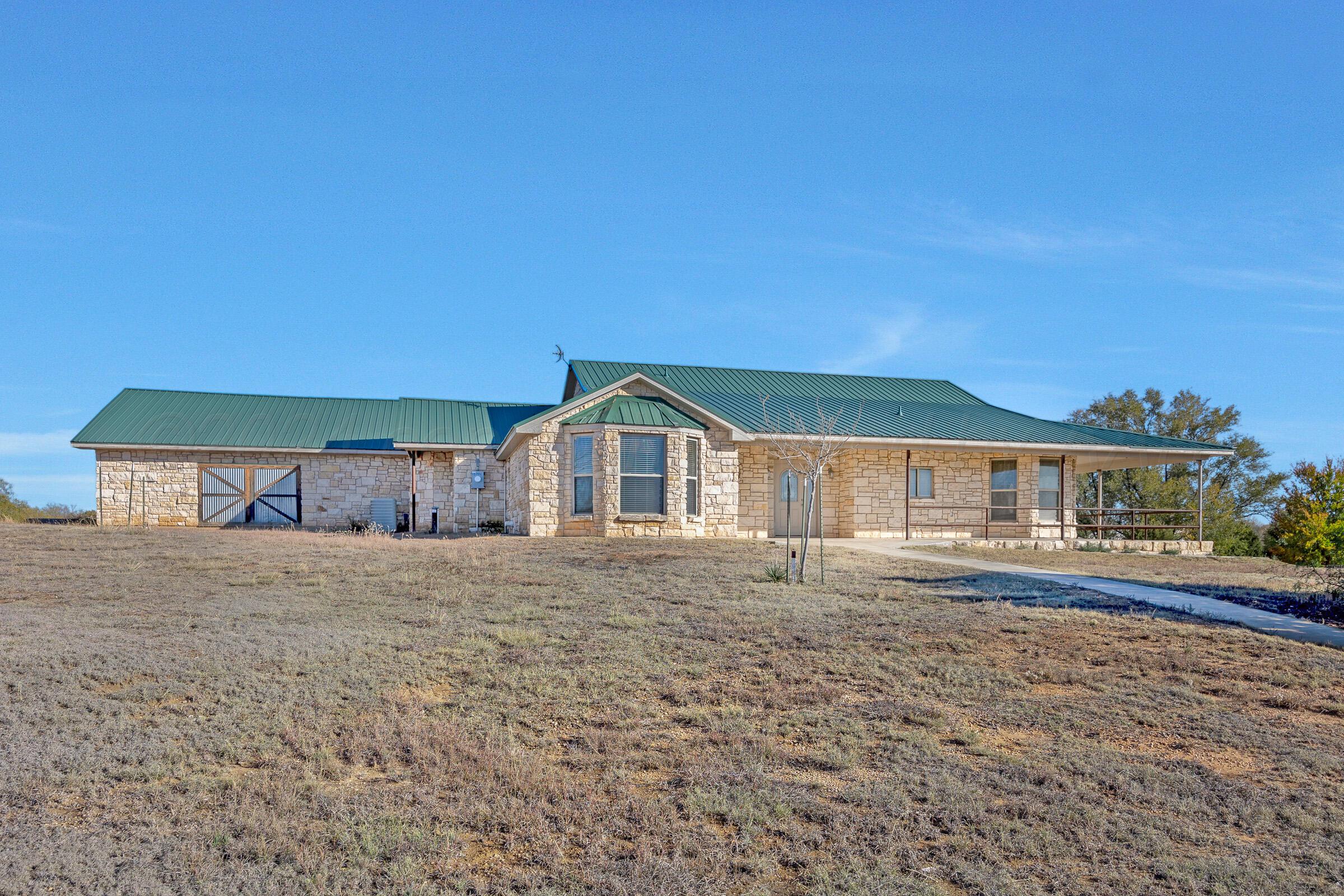 001_Front, Expansive Front Porch