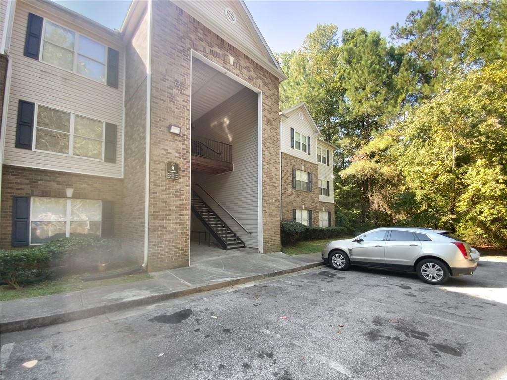 a car parked in front of a building