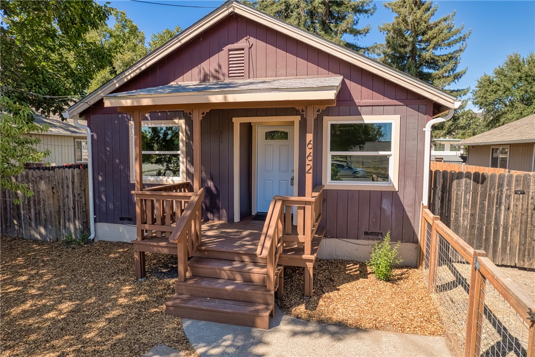 Front of home with porch