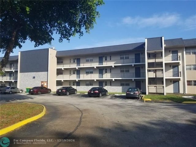 $165,000 | 7901 South Colony Circle, Unit 203 | Woodland Lakes