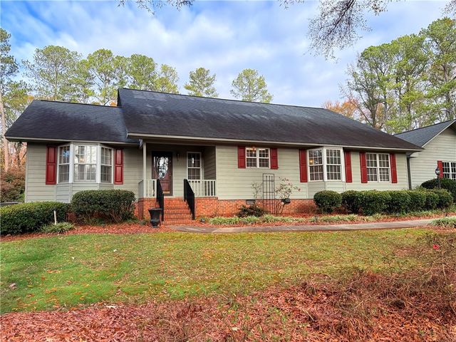 $985,000 | 419 Issaqueena Trail | Clemson