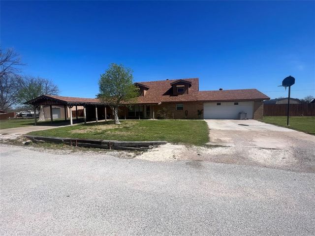 $399,000 | 857 Apache Drive | De Leon